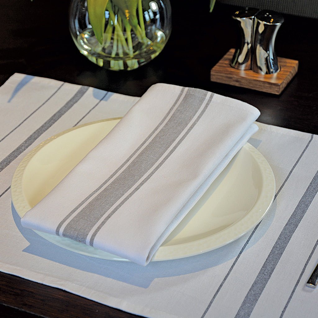 Robert Scott Napkin Centre Stripe – Bale of 250 – Silver
